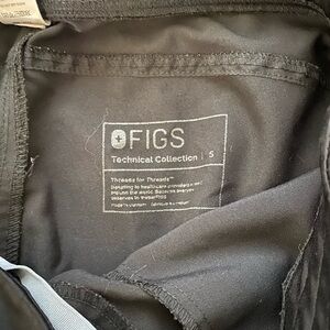 FIGS Black  Scrub Pants